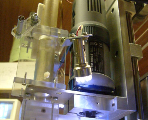 Absaugung_cnc_Fraese_Plexiglas_Portalfraesmaschine_41 DMillinginplexiglass