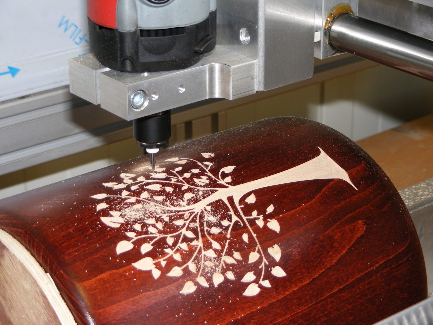 Wooden flower pot on round axle