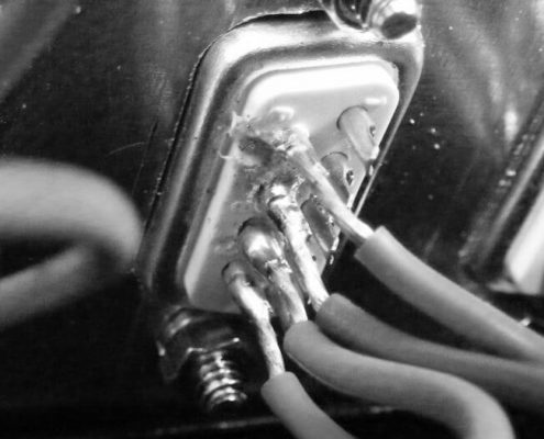 Lötkunstwerk am D-Sub Stecker der CNC Portalfräse CE EMV Katastrophe