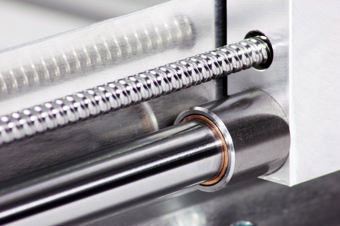 Linear guides and Ball screws CNC Router Maschine ball screws