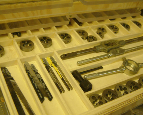 cnc_Fraese_MDF_Werkzeugschrank_Portalfraesmaschine_121 DMillinginplexiglass