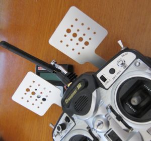 DIY Alu Displayhalterung für mx16 Fernsteuerung DIY Alu Displayhalterung für mx16 Fernsteuerung