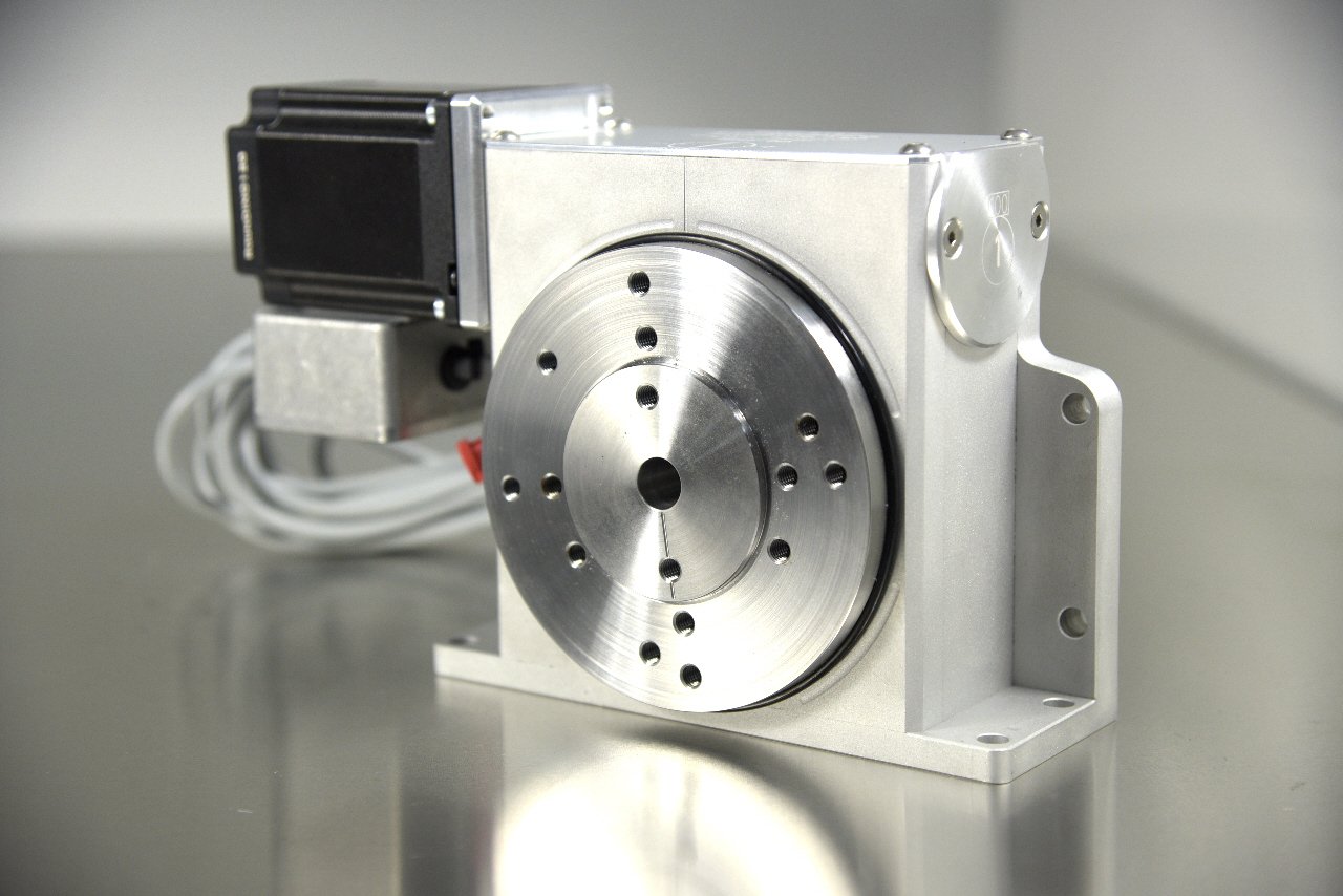 Rotation axis / Rotary table