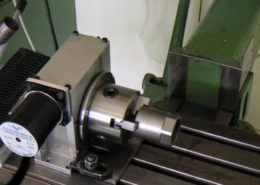 Three-jaw chuck with 80 mm diameter, clamping outside and inside