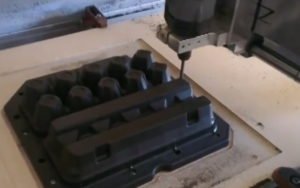 Milling a deep-drawing mold on the milling machine