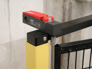 Light barrier of the machine housing