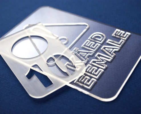 Plexiglasbearbeitung mit der CNC Fräse